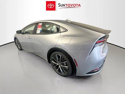2025 Toyota Prius XLE