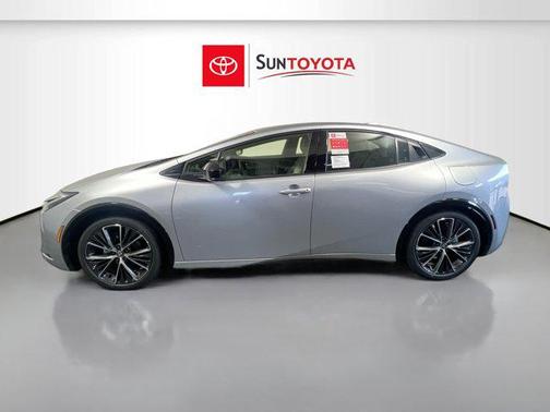 2025 Toyota Prius XLE