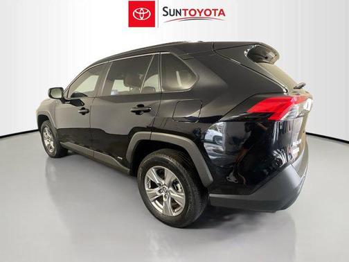 2024 Toyota RAV4 Hybrid SE