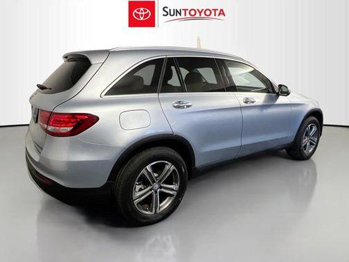 2017 Mercedes-Benz GLC 300 Base