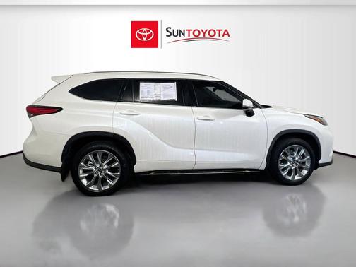 Blizzard Pearl 2020 Toyota Highlander Limited