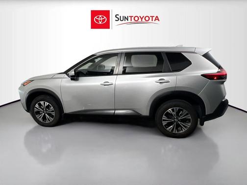 Brilliant Silver Metallic 2023 Nissan Rogue SV