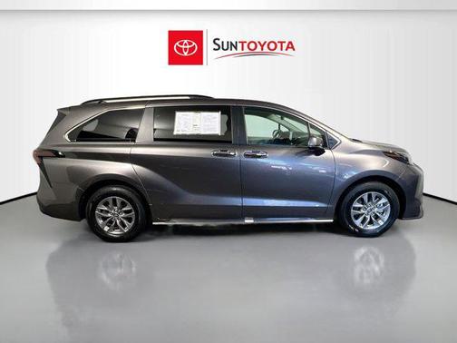 Predawn Gray Mica 2024 Toyota Sienna XLE