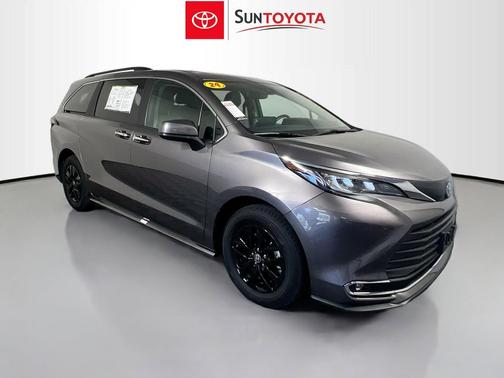 Predawn Gray Mica 2024 Toyota Sienna XLE