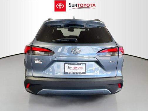 2024 Toyota Corolla Cross XLE