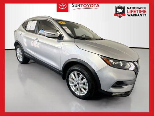 2022 Nissan Rogue Sport SV