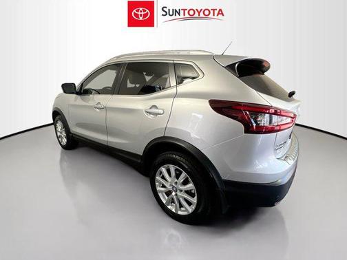 2022 Nissan Rogue Sport SV
