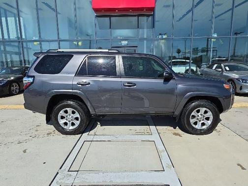 Magnetic Gray Metallic 2022 Toyota 4Runner SR5 Premium