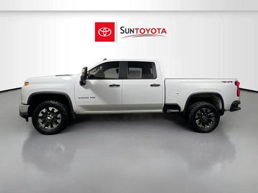 Summit White 2021 Chevrolet Silverado 2500 Custom