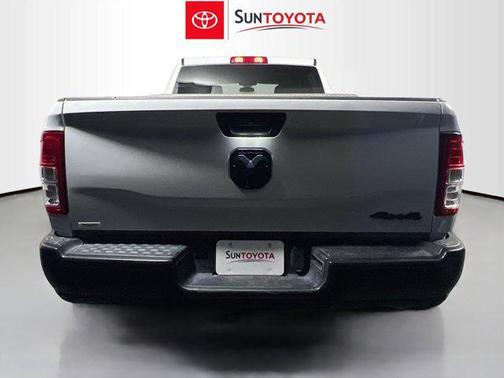 2023 RAM 2500 Tradesman Crew Cab 4x4 6'4' Box