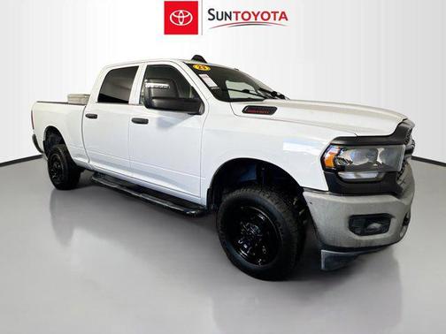 2023 RAM 2500 Tradesman Crew Cab 4x4 6'4' Box