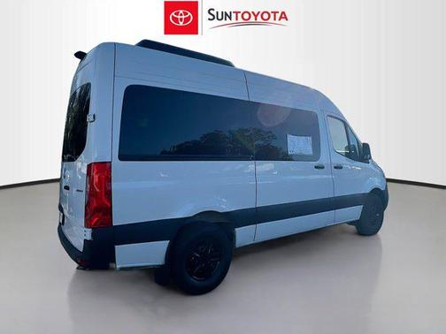 2024 Mercedes-Benz Sprinter 2500 Standard Roof
