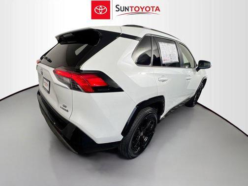 2023 Toyota RAV4 Hybrid SE