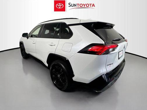 2023 Toyota RAV4 Hybrid SE