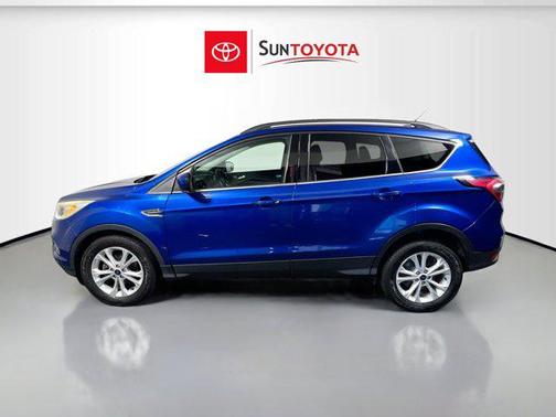LIGHTNING BLUE METALLIC 2017 Ford Escape SE