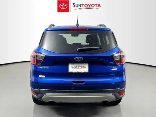 LIGHTNING BLUE METALLIC 2017 Ford Escape SE