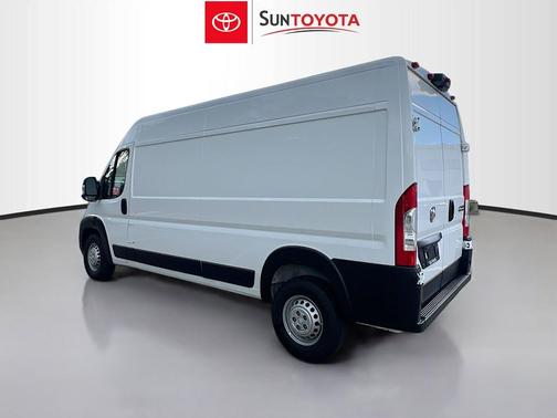 Bright White Clearcoat 2025 RAM ProMaster 2500 Tradesman