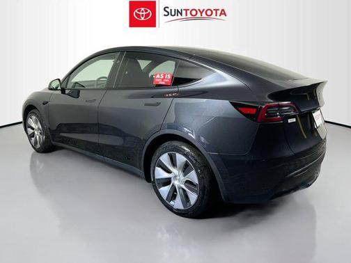 Stealth Gray 2024 Tesla Model Y Long Range Single Motor Rear-Wheel Drive