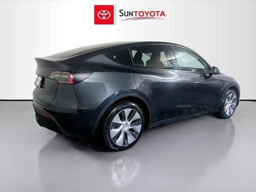 Stealth Gray 2024 Tesla Model Y Long Range Single Motor Rear-Wheel Drive