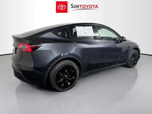 Stealth Gray 2024 Tesla Model Y Long Range Single Motor Rear-Wheel Drive