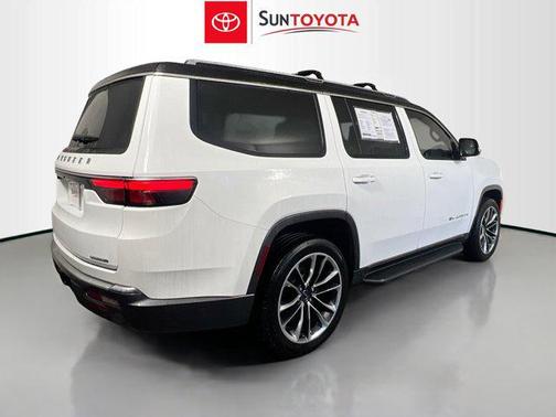 2022 Jeep Wagoneer Series II 4x2