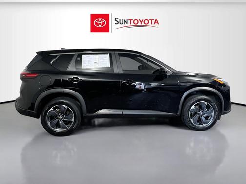 Super Black 2024 Nissan Rogue SV