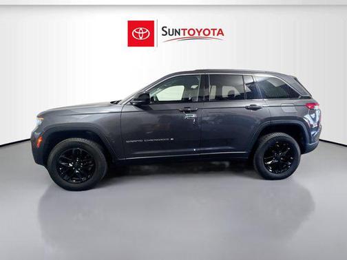 2023 Jeep Grand Cherokee Laredo