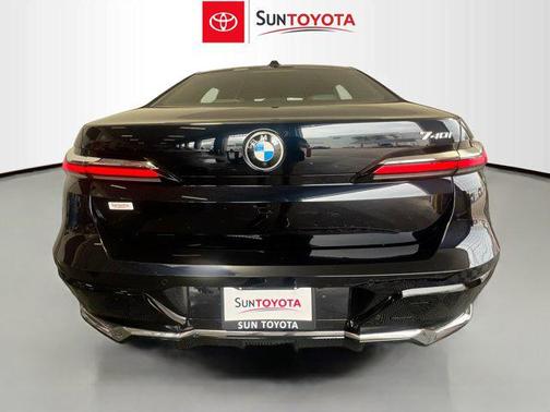 2024 BMW 740 i