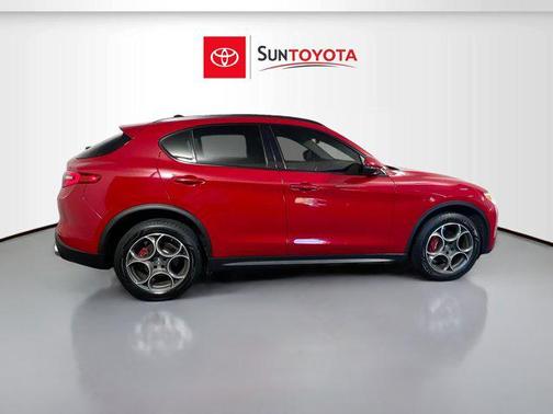 Alfa Rosso 2018 Alfa Romeo Stelvio Sport