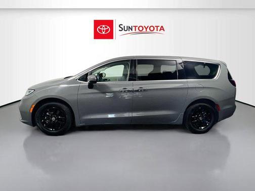 Ceramic Gray Clearcoat 2023 Chrysler Pacifica Touring L