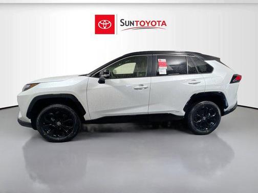 2025 Toyota RAV4 Hybrid SE
