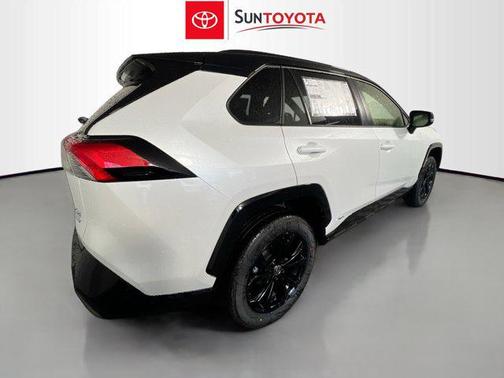 2025 Toyota RAV4 Hybrid SE