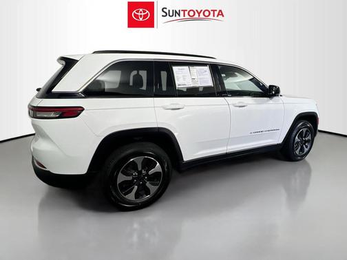 Bright White Clearcoat 2024 Jeep Grand Cherokee 4xe Base