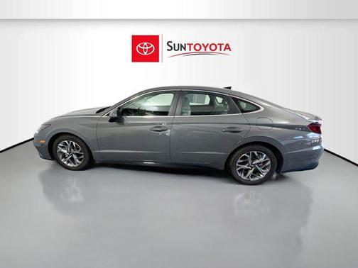 2022 Hyundai SONATA SEL