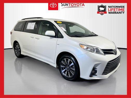 2019 Toyota Sienna XLE Premium