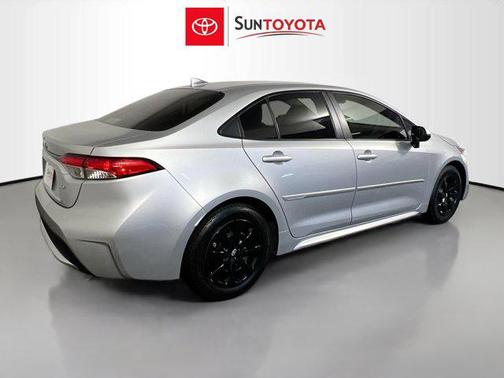 Classic Silver Metallic 2022 Toyota Corolla LE