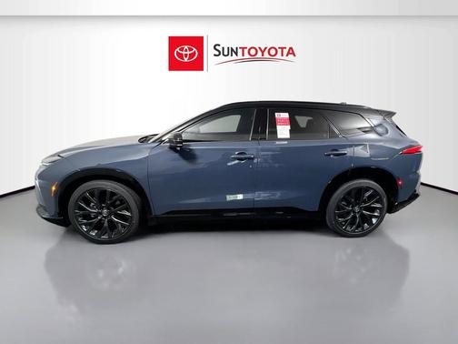 Storm Cloud w/Black Roof 2026 Toyota Crown Signia Limited