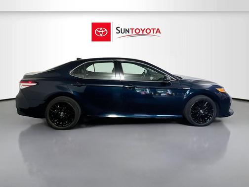 Galactic Aqua Mica 2020 Toyota Camry Hybrid XLE