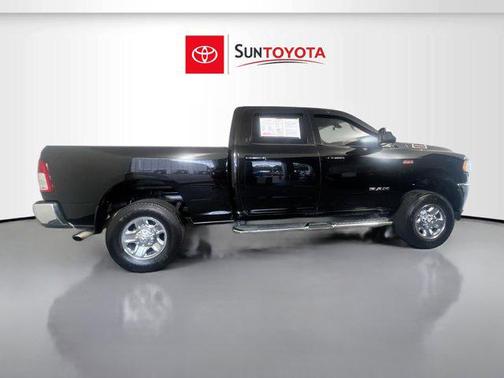 2019 RAM 2500 Big Horn Crew Cab 4x4 6'4' Box