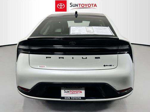 2025 Toyota Prius Plug-In Hybrid XSE Premium