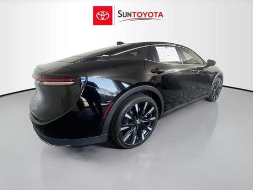 2023 Toyota Crown Platinum