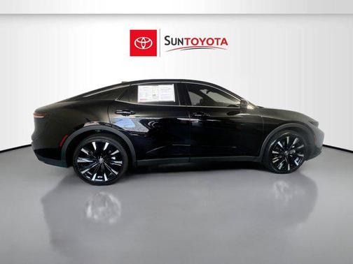 2023 Toyota Crown Platinum