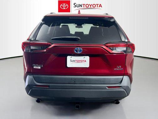 2021 Toyota RAV4 Hybrid LE