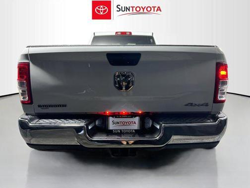 2024 RAM 3500 Big Horn Crew Cab 4x4 8' Box