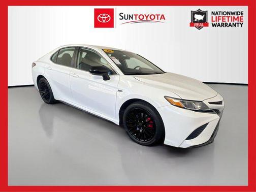 2020 Toyota Camry SE