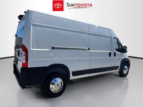 Bright White Clearcoat 2023 RAM ProMaster 2500 High Roof
