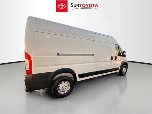 Bright White Clearcoat 2023 RAM ProMaster 2500 High Roof