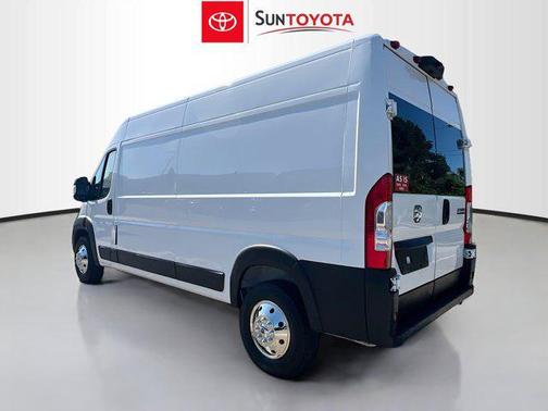 Bright White Clearcoat 2023 RAM ProMaster 2500 High Roof