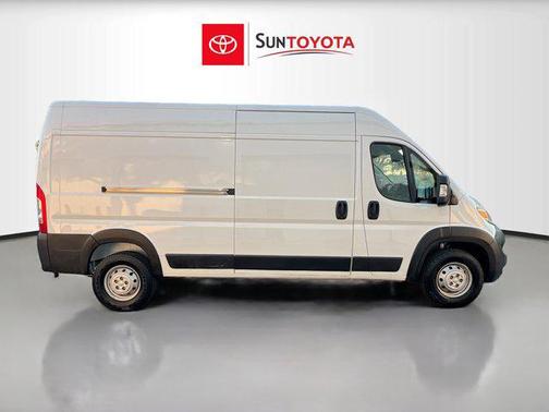 Bright White Clearcoat 2023 RAM ProMaster 2500 High Roof