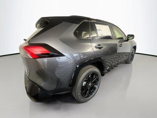 2025 Toyota RAV4 Hybrid SE